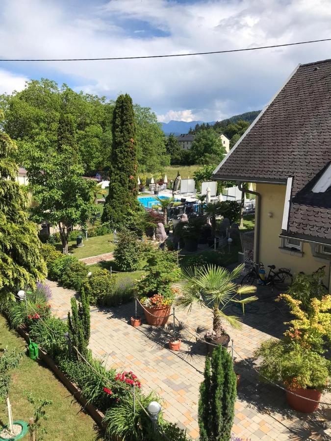 Ferienanlage Seehof Krumpendorf Extérieur photo