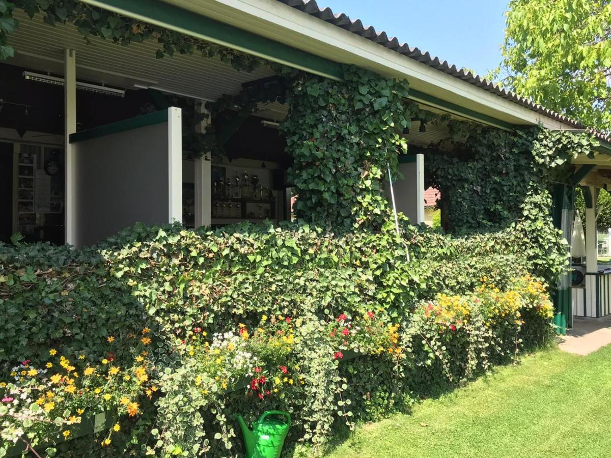 Ferienanlage Seehof Krumpendorf Extérieur photo