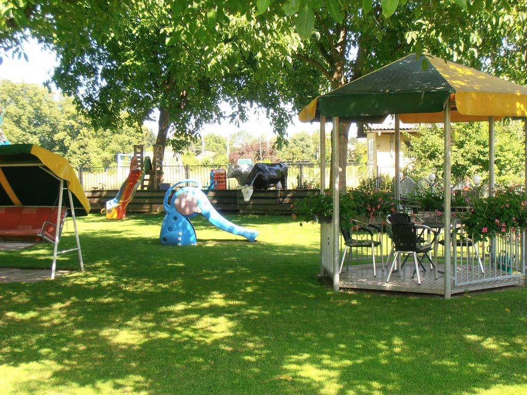 Ferienanlage Seehof Krumpendorf Extérieur photo